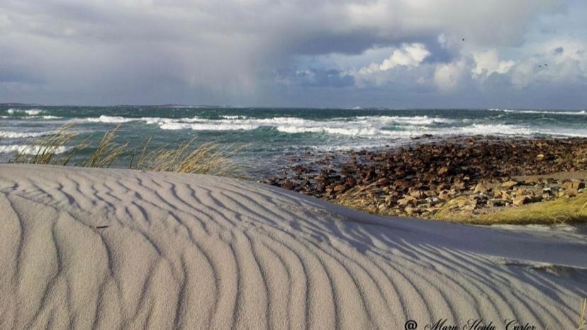 Holiday home Seascape On The Edge Of Town: 4 Beds Ensuite. *