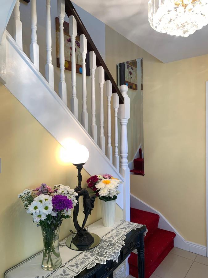 Seascape On The Edge Of Town: 4 Beds Ensuite. * Belmullet