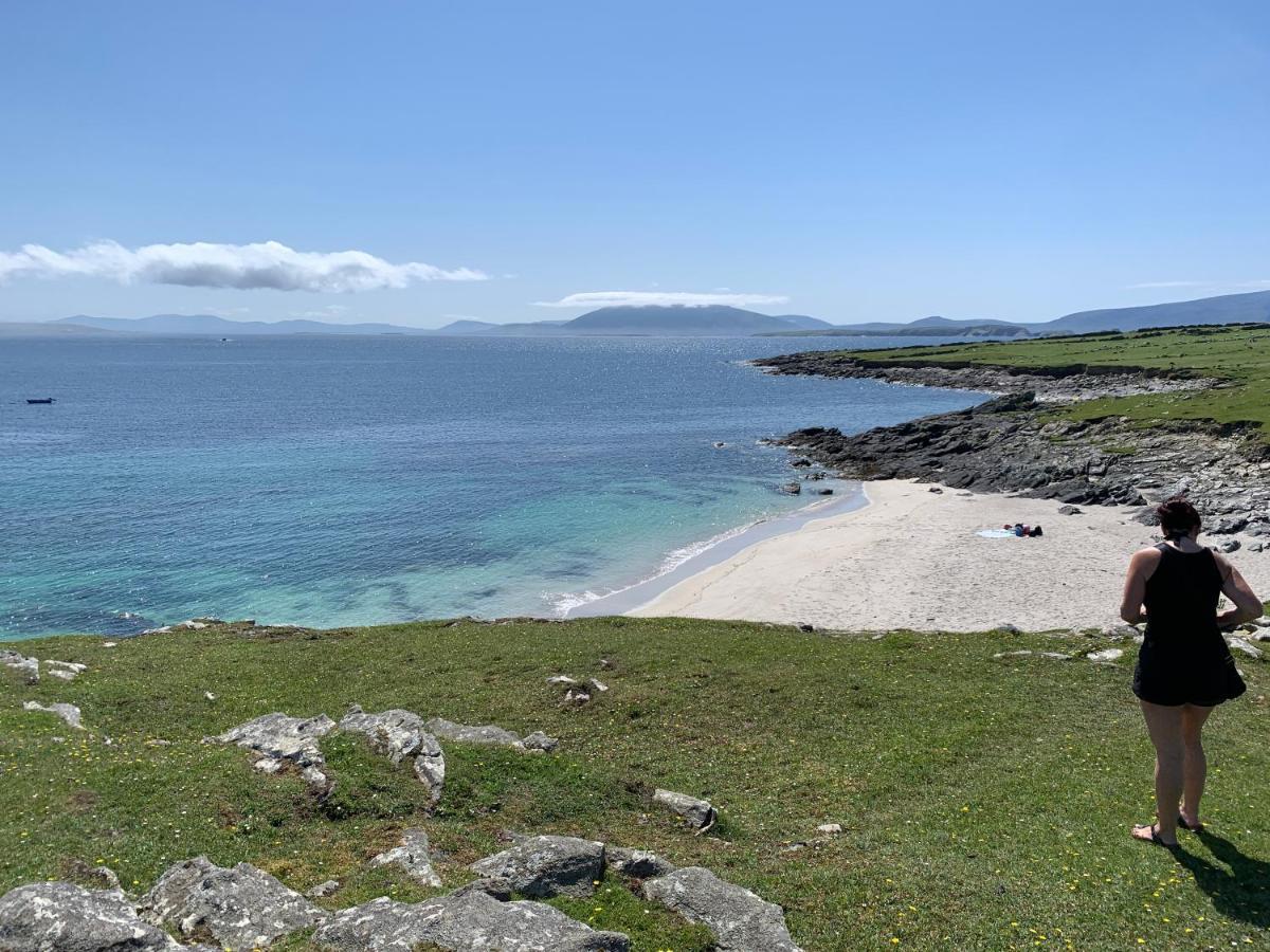 Holiday home Seascape On The Edge Of Town: 4 Beds Ensuite. *